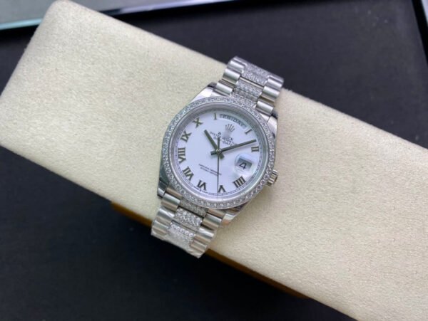 1:1 SUPER REPLICA ROLEX DAY DATE M128349RBR-0026 EW FACTORY DIAMOND-SET BEZEL