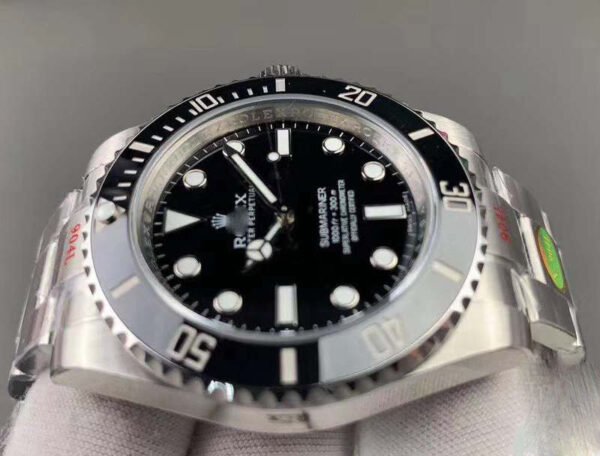 1:1 SUPER REPLICA ROLEX SUBMARINER 114060-97200 NOOB FACTORY V10 BLACK DIAL