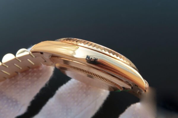 1:1 SUPER REPLICA ROLEX DAY DATE M228238-0004 EW FACTORY GOLD CASE