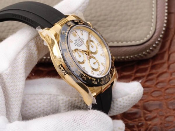 1:1 SUPER REPLICA ROLEX DAYTONA COSMOGRAPH M116518LN-0041 JH FACTORY RUBBER STRAP
