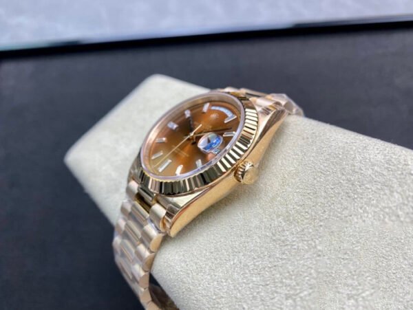 1:1 SUPER REPLICA ROLEX DAY DATE 228235 EW FACTORY GOLD STRAP