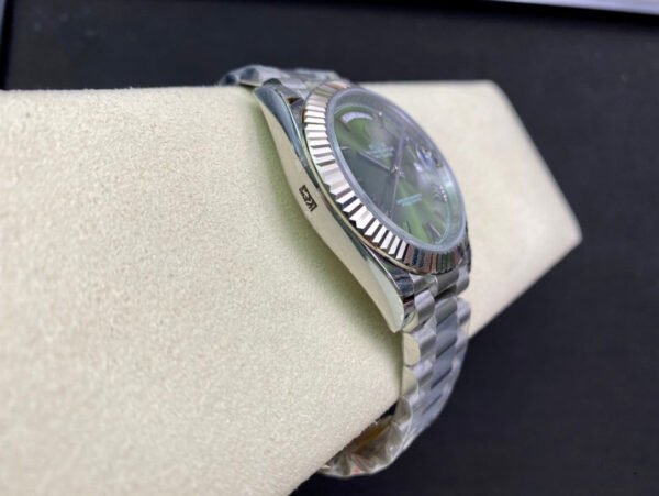 1:1 SUPER REPLICA ROLEX DAY DATE M228239-0033 EW FACTORY STAINLESS STEEL STRAP