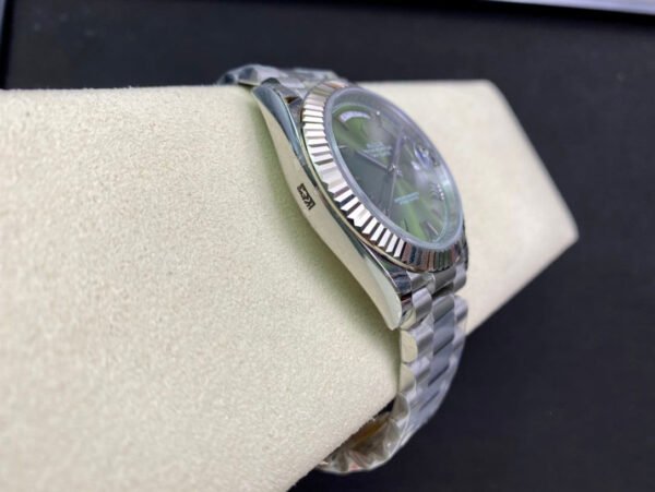 1:1 SUPER REPLICA ROLEX DAY DATE M228239-0033 EW FACTORY STAINLESS STEEL STRAP