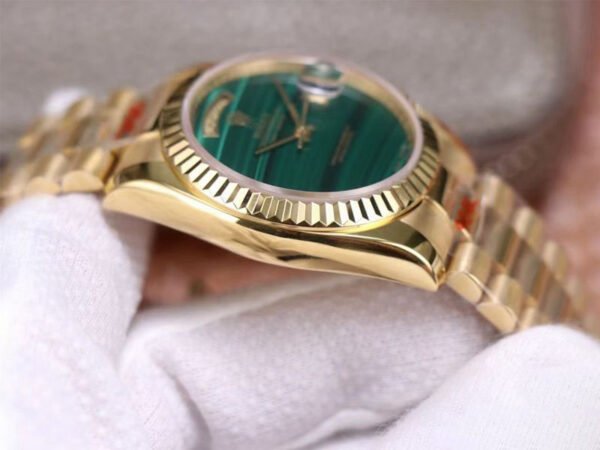 1:1 SUPER REPLICA ROLEX DAY DATE PRESIDENT 18238 MALACHITE GREEN DIAL