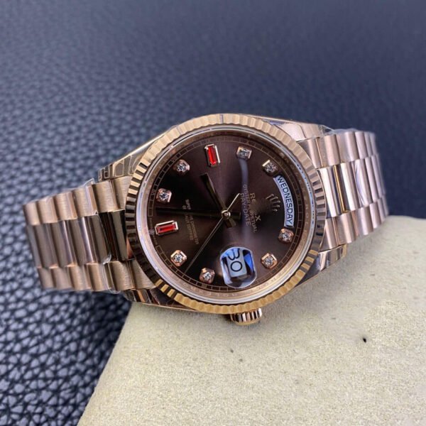 1:1 SUPER REPLICA ROLEX DAY DATE 118235 EW FACTORY DIAMOND-SET DIAL