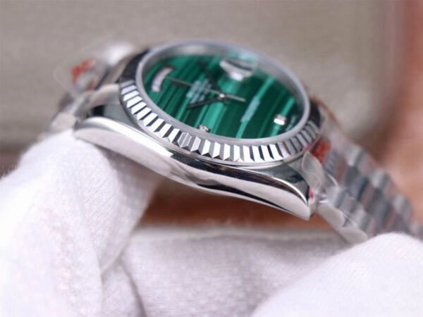 1:1 SUPER REPLICA ROLEX PRESIDENT DAY DATE 18038 MALACHITE GREEN DIAMOND DIAL