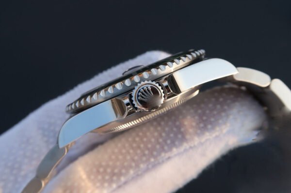 1:1 SUPER REPLICA ROLEX SUBMARINER 16610LV-93250 JF FACTORY STAINLESS STEEL STRAP