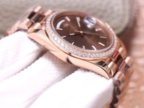 1:1 SUPER REPLICA ROLEX DAY DATE M228345RBR-0005 EW FACTORY DIAMOND-SET BEZEL