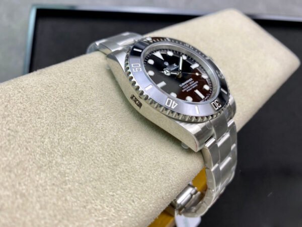 1:1 SUPER REPLICA ROLEX SUBMARINER 114060-97200 VS FACTORY BLACK DIAL