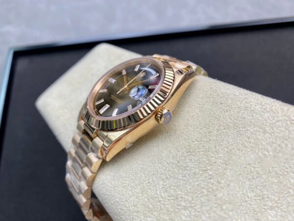 1:1 REPLICA ROLEX DAY DATE 228238A EW FACTORY V2 GOLD STRAP