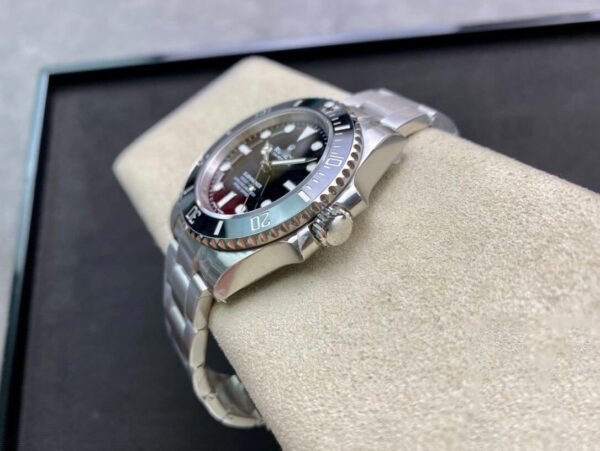 1:1 SUPER REPLICA ROLEX SUBMARINER 114060-97200 VS FACTORY BLACK DIAL