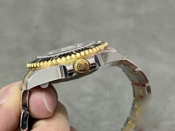 1:1 SUPER REPLICA ROLEX SEA DWELLER M126603-0001 VS FACTORY BLACK BEZEL