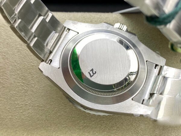 1:1 SUPER REPLICA ROLEX SUBMARINER 114060-97200 VS FACTORY BLACK DIAL