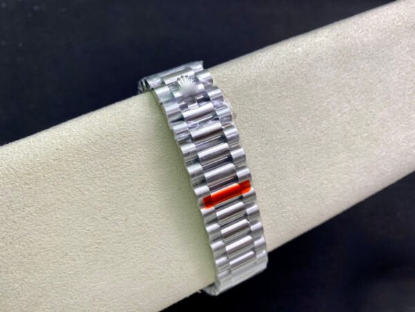1:1 SUPER REPLICA ROLEX DAY DATE M228239-0033 EW FACTORY STAINLESS STEEL STRAP
