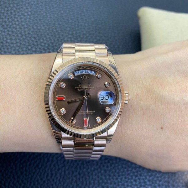 1:1 SUPER REPLICA ROLEX DAY DATE 118235 EW FACTORY DIAMOND-SET DIAL