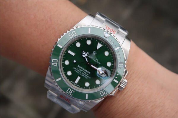 1:1 SUPER REPLICA ROLEX SUBMARINER DATE 116610LV NOOB FACTORY V9 GREEN CERAMIC BEZEL