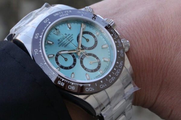 1:1 SUPER REPLICA ROLEX DAYTONA COSMOGRAPH 116506 NOOB FACTORY ICE BLUE DIAL